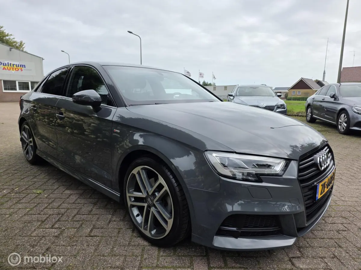 30 TFSI Sport S Line/autom/navi/plaatje!!
