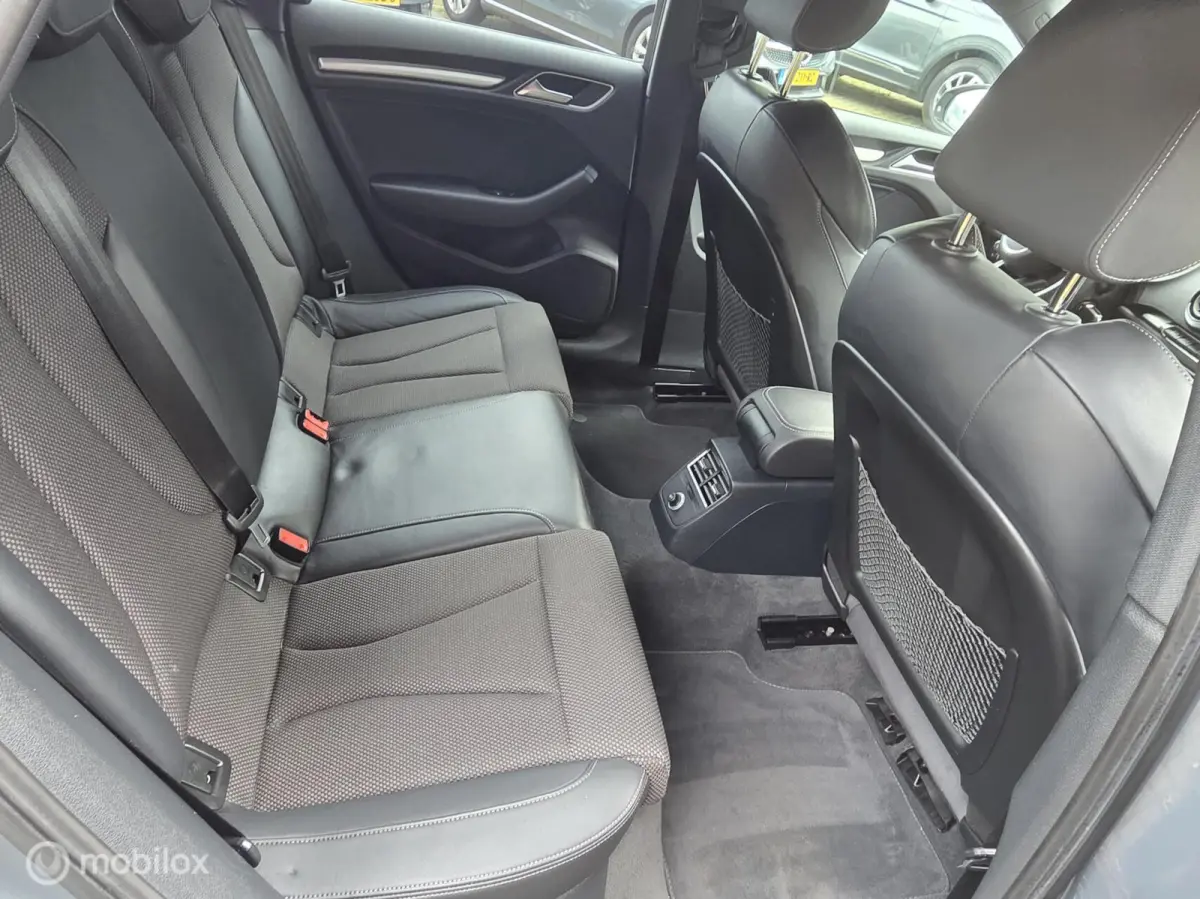30 TFSI Sport S Line/autom/navi/plaatje!!