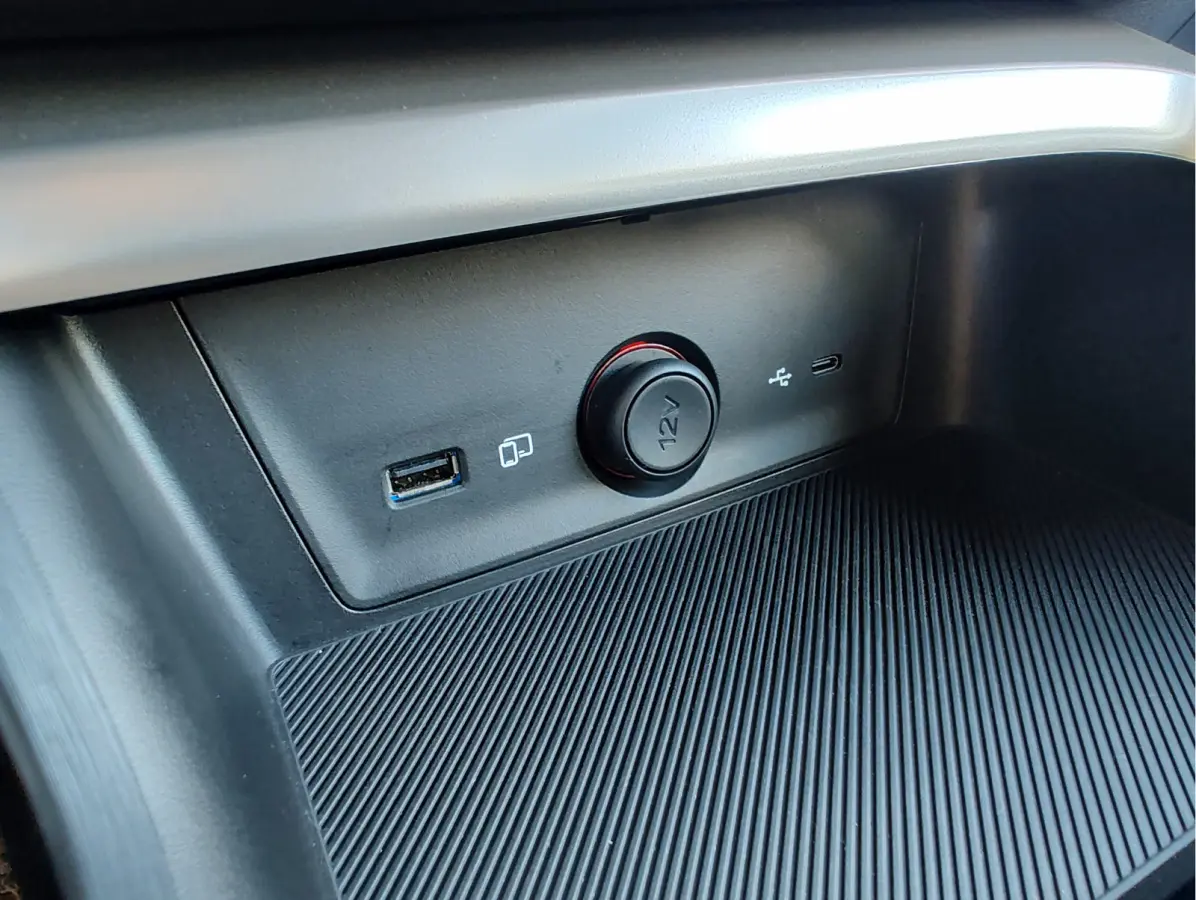 1.5 HYBRID+ LUXURY 360 Camera | Keyless | Stoelverwarming