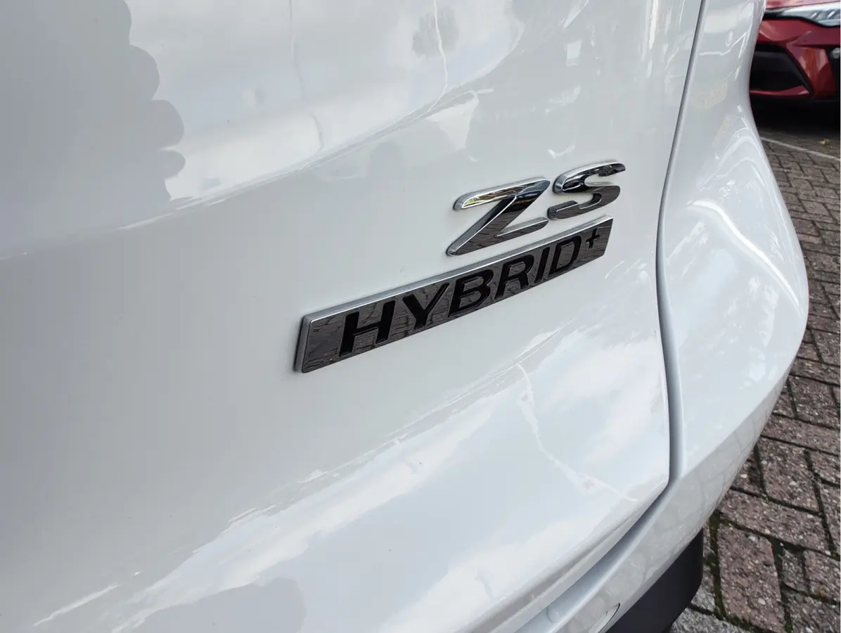 1.5 HYBRID+ LUXURY 360 Camera | Keyless | Stoelverwarming