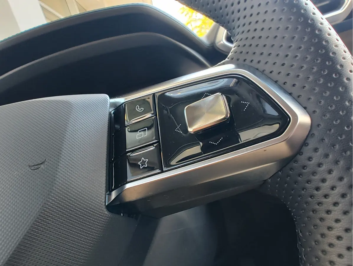 1.5 HYBRID+ LUXURY 360 Camera | Keyless | Stoelverwarming