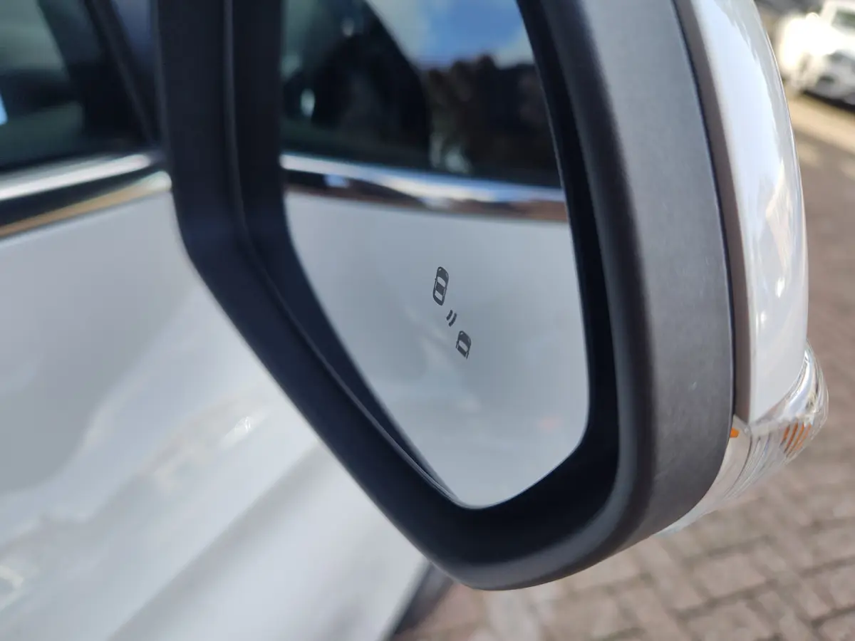 1.5 HYBRID+ LUXURY 360 Camera | Keyless | Stoelverwarming