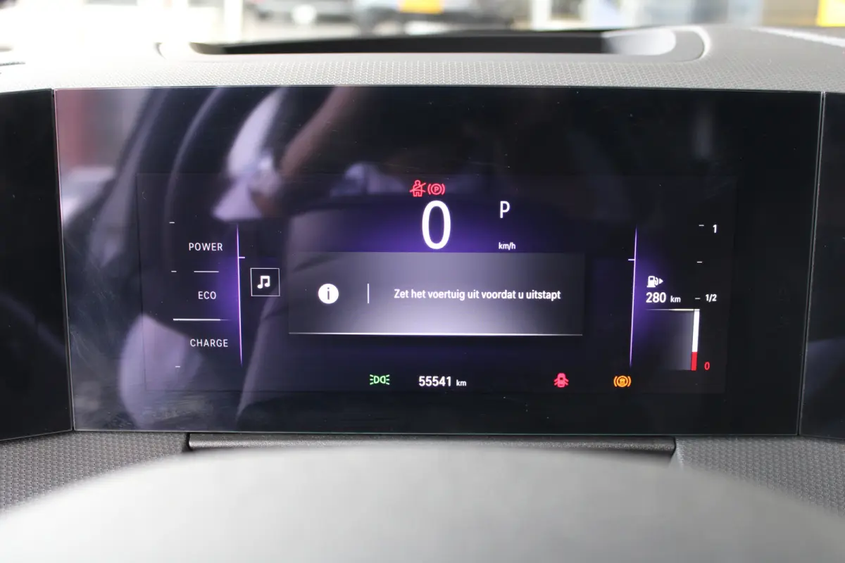 1.2 Turbo Hybrid GS | LED Matrix | Head-up display | Voorruitverwarming | AGR stoelen |