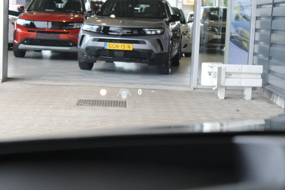1.2 Turbo Hybrid GS | LED Matrix | Head-up display | Voorruitverwarming | AGR stoelen |