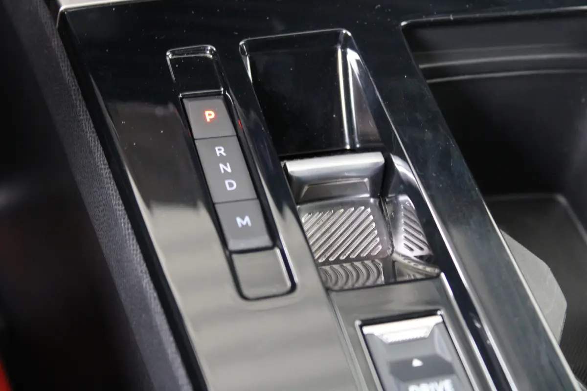 1.2 Turbo Hybrid GS | LED Matrix | Head-up display | Voorruitverwarming | AGR stoelen |