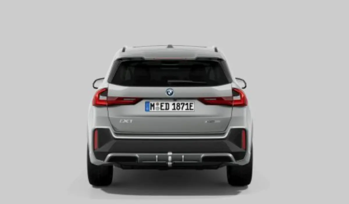 xDrive30 M Sport - Trekhaak - Panoramadak - Driving Assistant Professional - Head up - Harman Kardon - Actieve bestuurdersstoel - Elektrisch verstelbare/verwarmde stoelen - Comfort Acces -