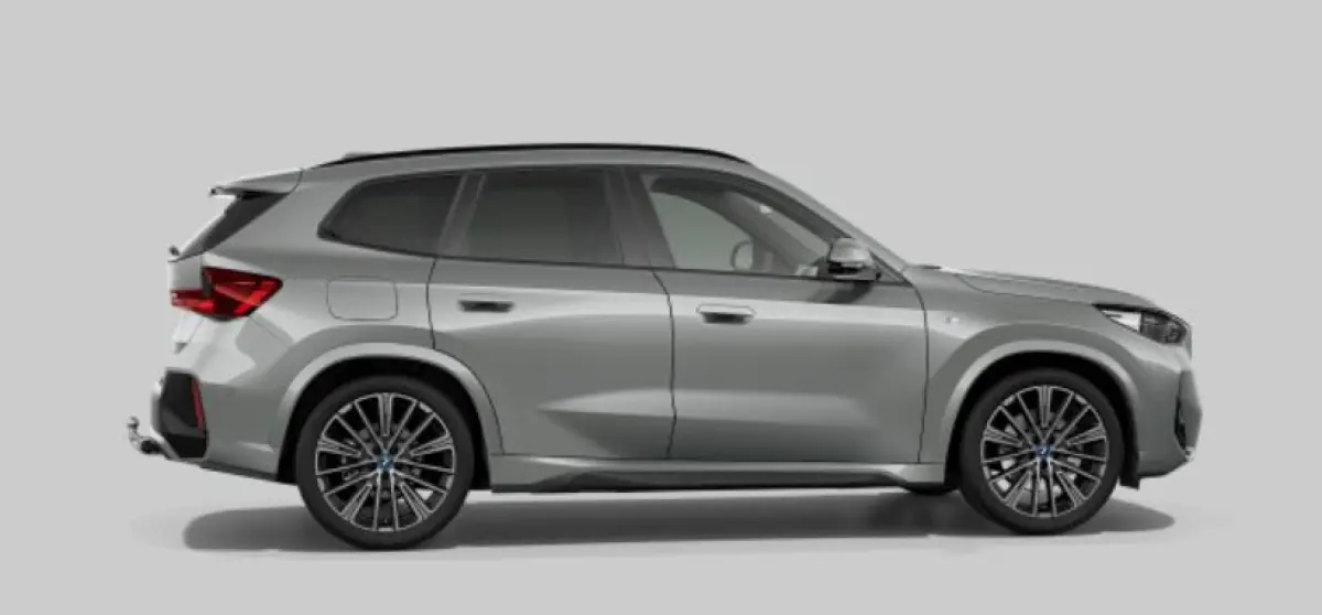 xDrive30 M Sport - Trekhaak - Panoramadak - Driving Assistant Professional - Head up - Harman Kardon - Actieve bestuurdersstoel - Elektrisch verstelbare/verwarmde stoelen - Comfort Acces -