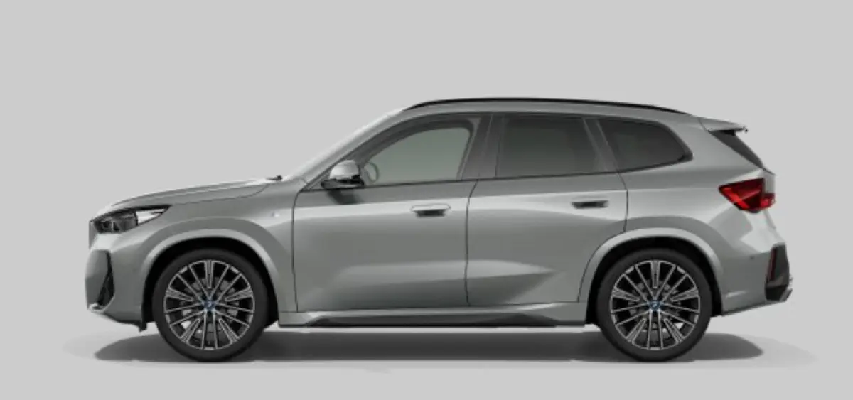 xDrive30 M Sport - Trekhaak - Panoramadak - Driving Assistant Professional - Head up - Harman Kardon - Actieve bestuurdersstoel - Elektrisch verstelbare/verwarmde stoelen - Comfort Acces -
