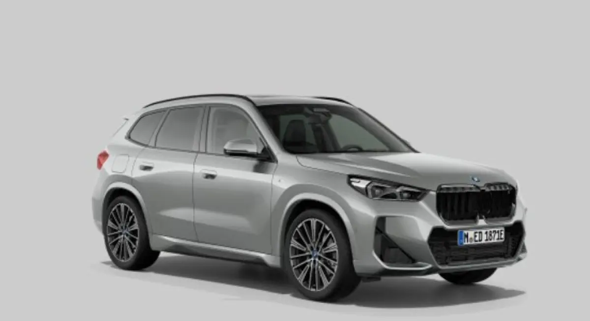 xDrive30 M Sport - Trekhaak - Panoramadak - Driving Assistant Professional - Head up - Harman Kardon - Actieve bestuurdersstoel - Elektrisch verstelbare/verwarmde stoelen - Comfort Acces -