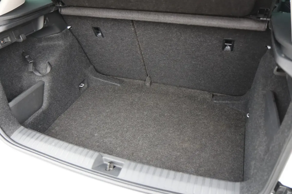 1.0 TSI 110pk Ambition | Trekhaak | Smartlink | Parkeersensoren Achter