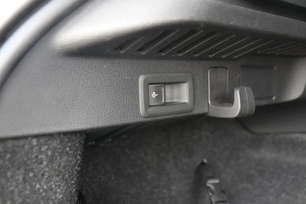 1.0 TSI 110pk Ambition | Trekhaak | Smartlink | Parkeersensoren Achter
