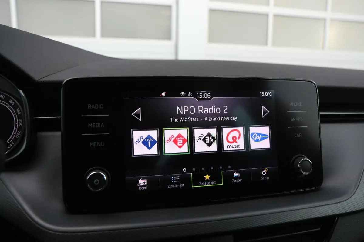 1.0 TSI 110pk Ambition | Trekhaak | Smartlink | Parkeersensoren Achter