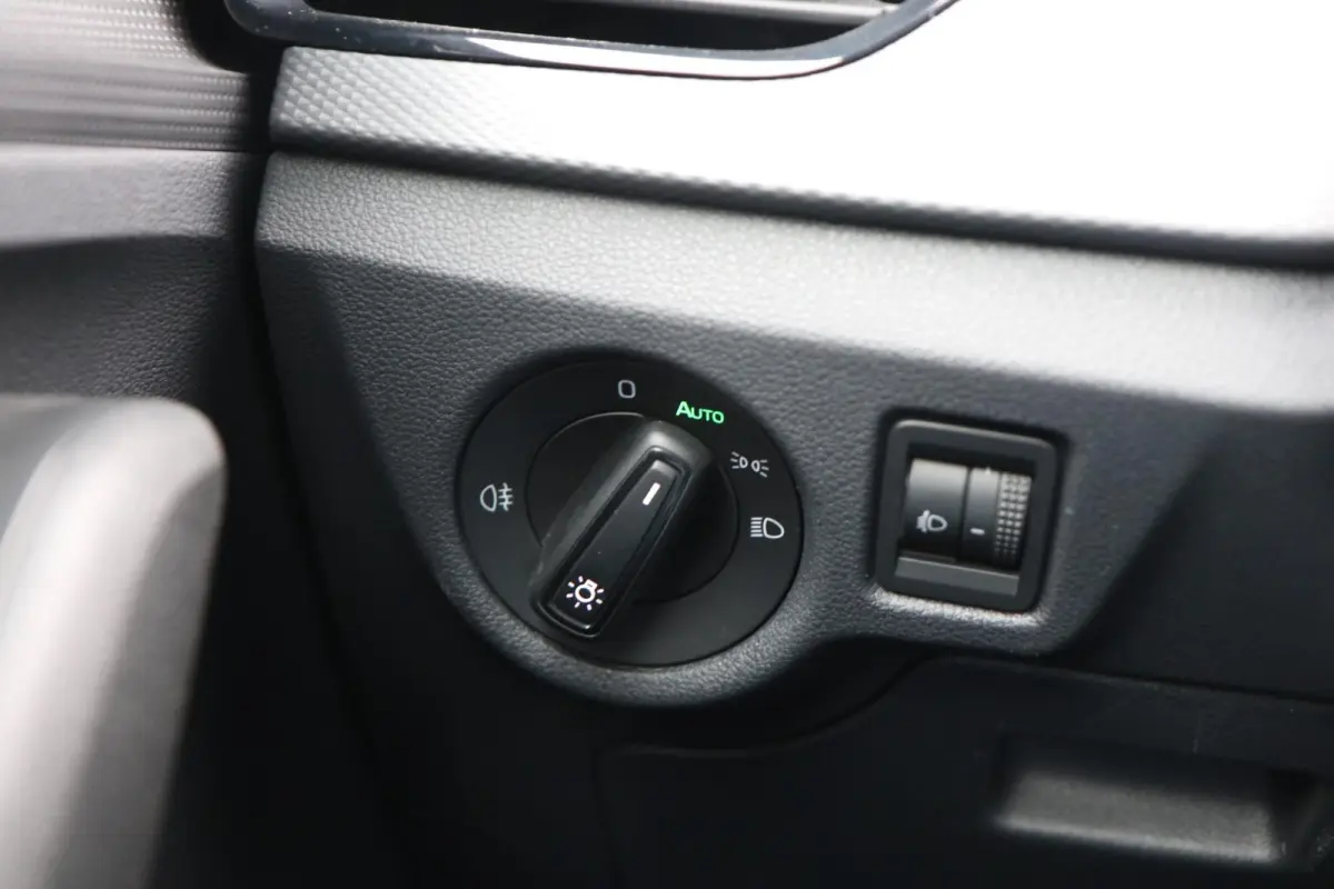 1.0 TSI 110pk Ambition | Trekhaak | Smartlink | Parkeersensoren Achter