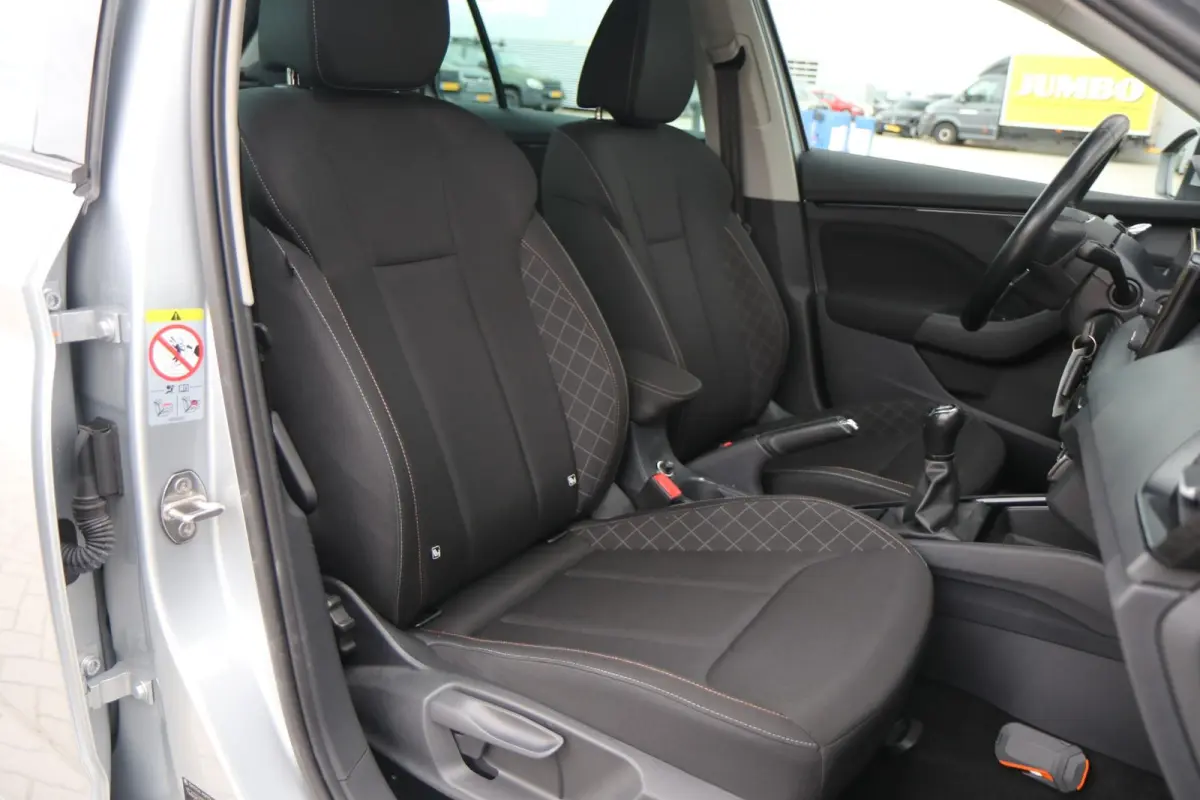 1.0 TSI 110pk Ambition | Trekhaak | Smartlink | Parkeersensoren Achter