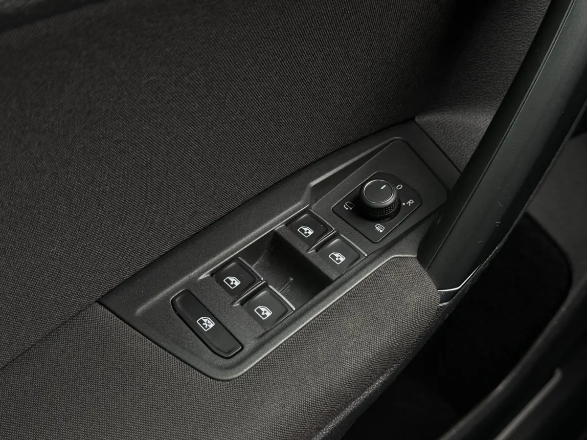 1.4 TSI Comfortline Virtual Trekh. CarPlay