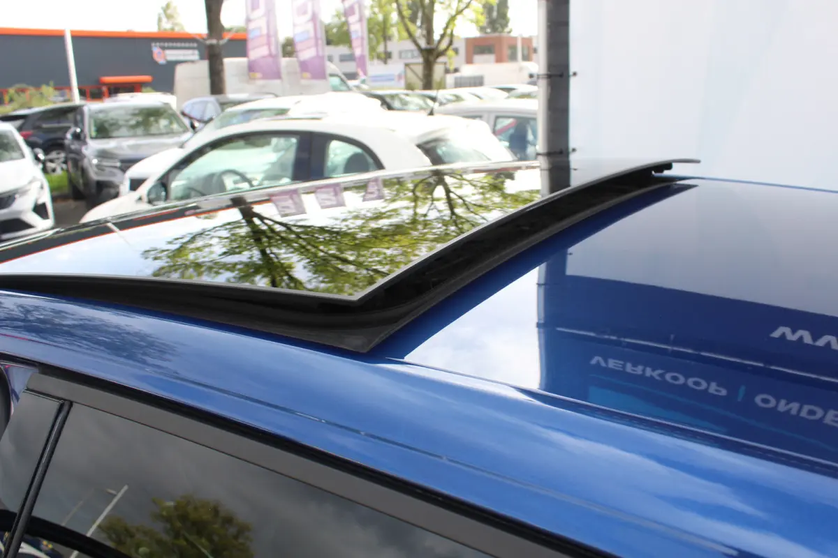 1.0 TSI R-Line Business Panorama dak l R-Line Exterieur l Airco automatisch l Achteruitrijcamera
