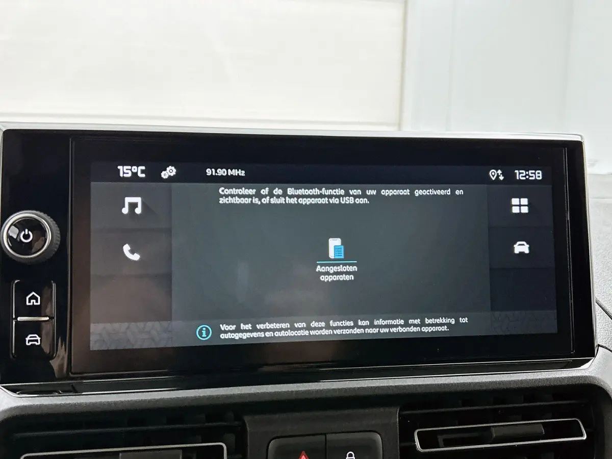 136 L1 50 kWh | Climate Control | Accu 99% | Apple Carplay/Android Auto | Achteruitrijcamera | Led Koplampen |