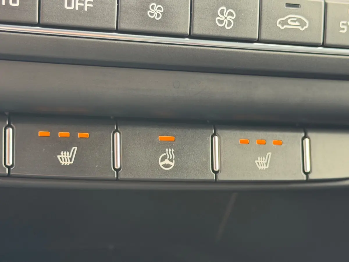 1.4 T-GDI GT-PlusLine, NAP, CarPlay, Panoramadak, JBL, KeyLess