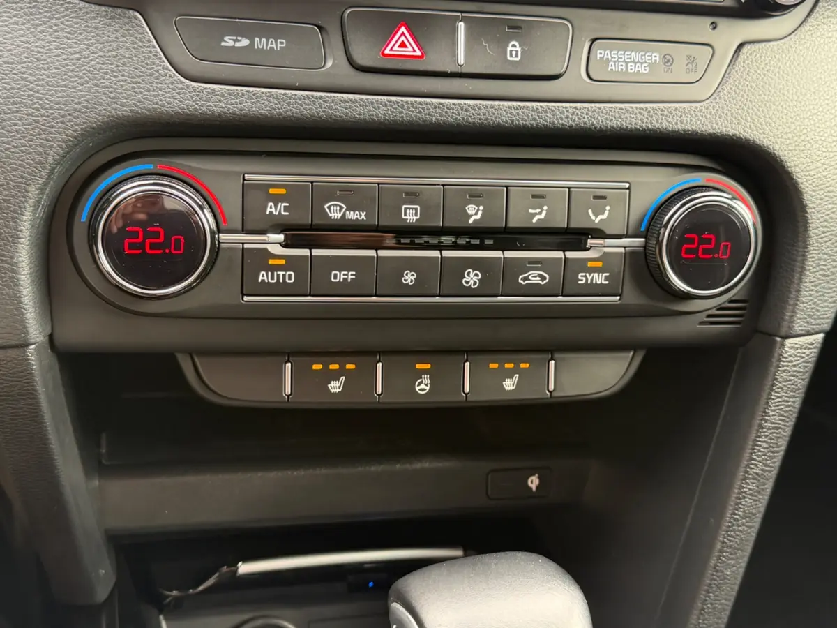 1.4 T-GDI GT-PlusLine, NAP, CarPlay, Panoramadak, JBL, KeyLess