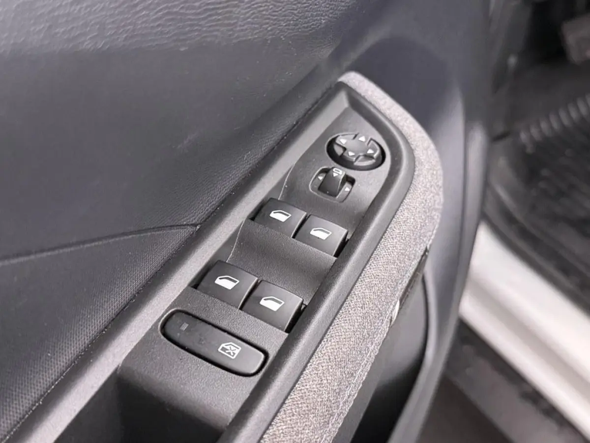 1.2 Turbo Hybrid 145pk GS Winterpakket/Nav/Camera