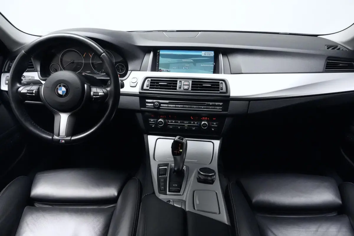 535xi High Executive Luxury Automaat 306 PK | Comfort stoelen | 360 Camera | Standkachel | Dealer onderhouden |
