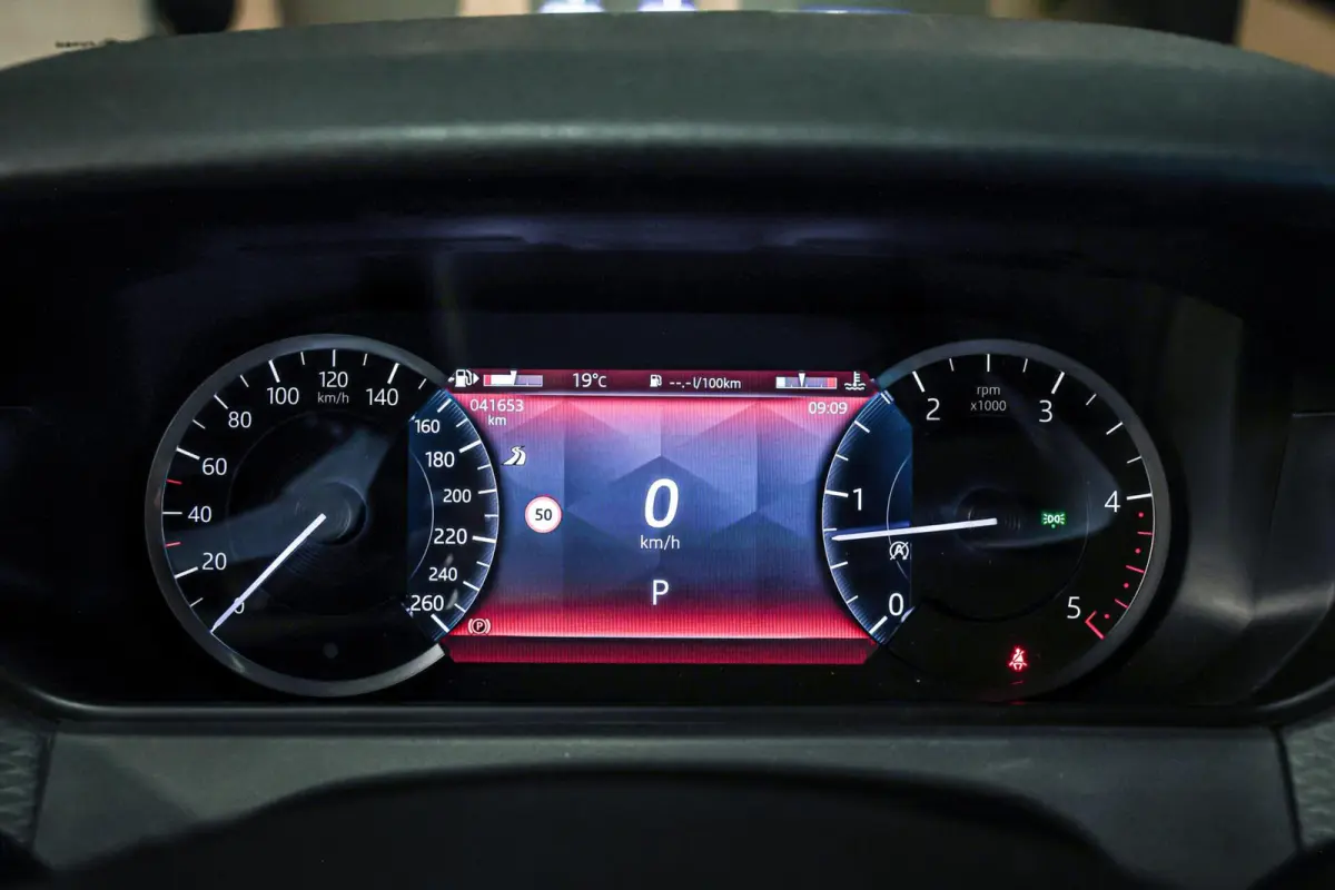 2.0 D200 AWD|Grijs kenteken