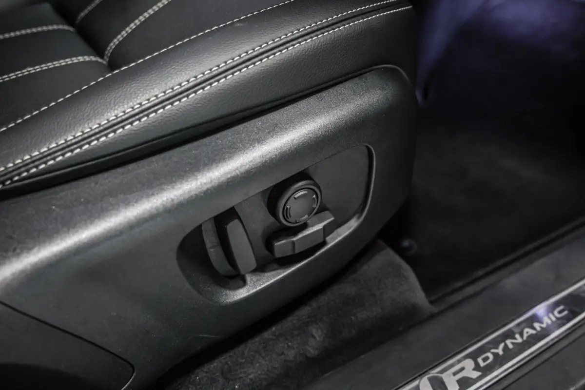 2.0 D200 AWD|Grijs kenteken