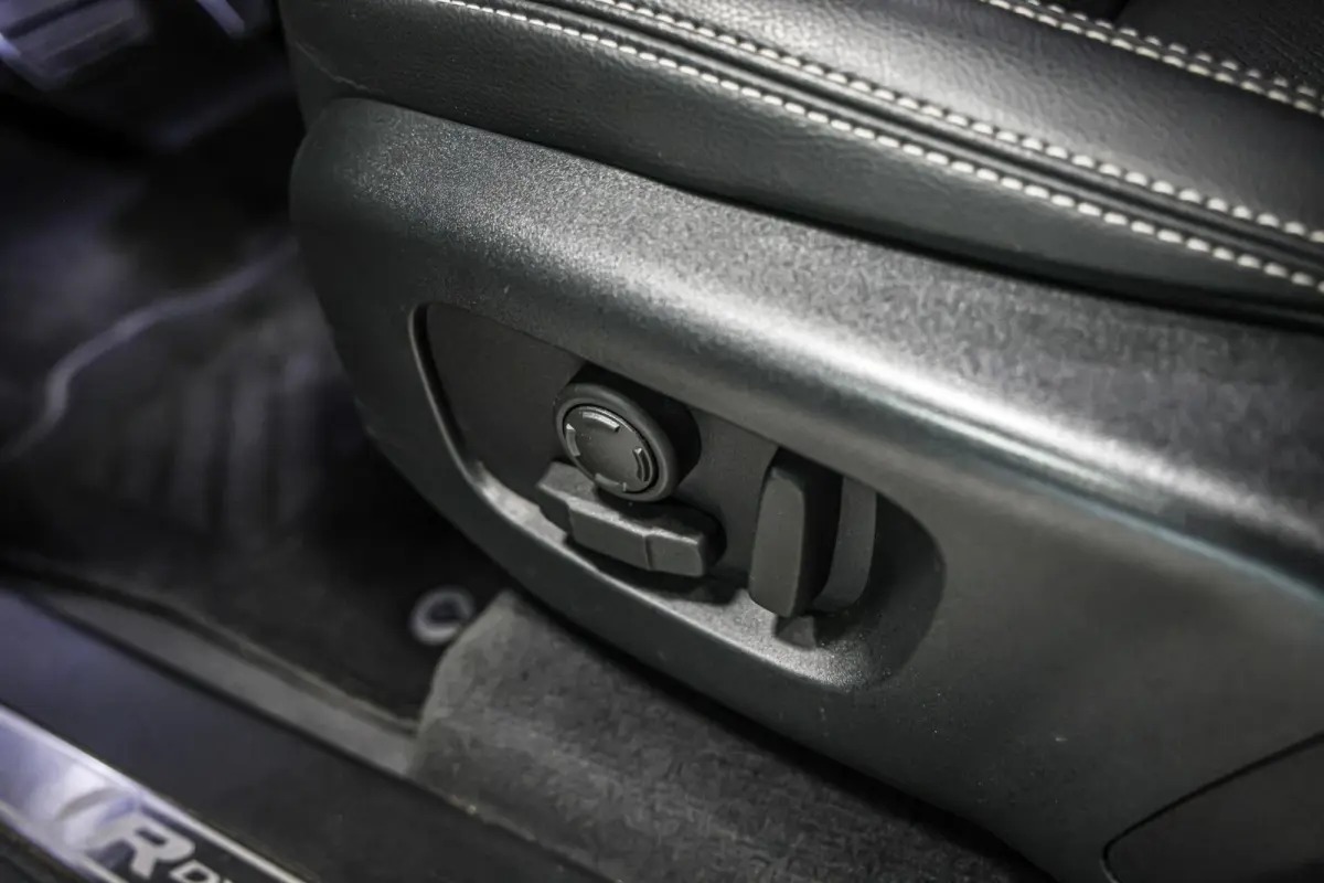 2.0 D200 AWD|Grijs kenteken