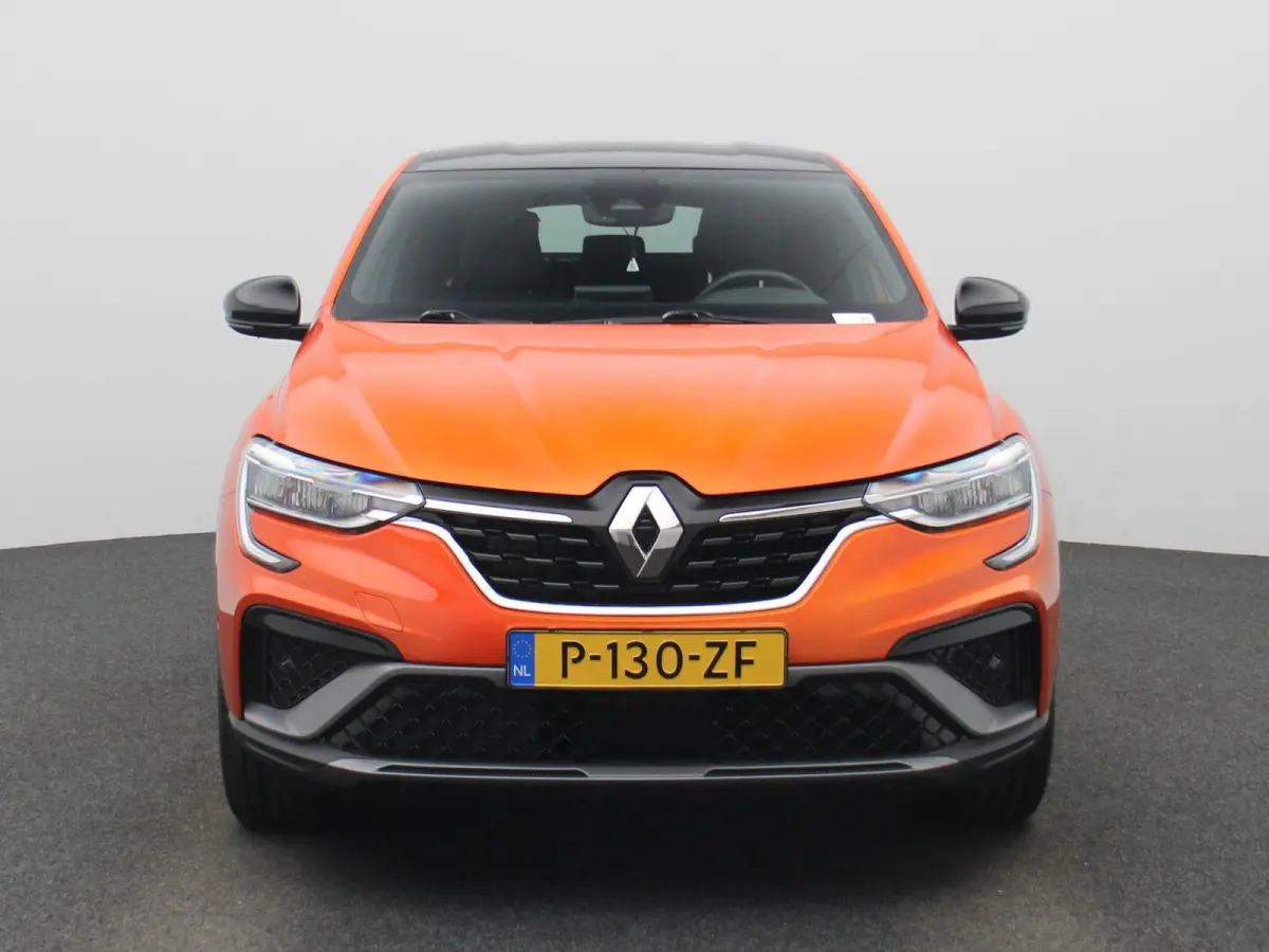 1.6 E-TECH 145Pk Hybrid R.S. Line | Navigatie & Apple & Android Carplay | Bose Geluid | Parkeersensoren & Camera | Climate Control | 10" TFT Kleurenscherm | Stoel & Stuur verwarming | Adapti