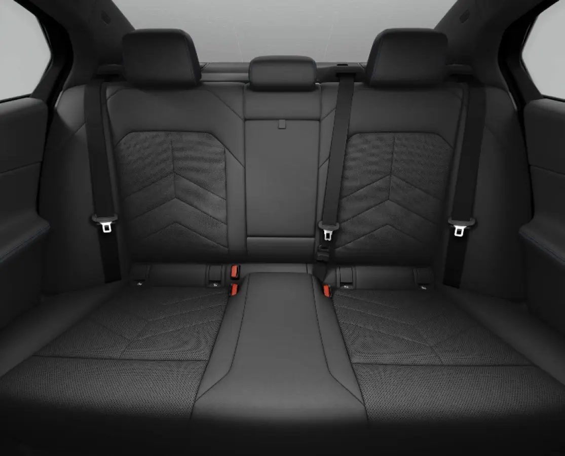 eDrive40 84 kWh M Sport - Panoramadak - Driving Assistant Plus - Stoelverwarming voor/achter - Stoelventilatie - Comfort Access - Parking Assistant Professional - Getinte Ruiten -