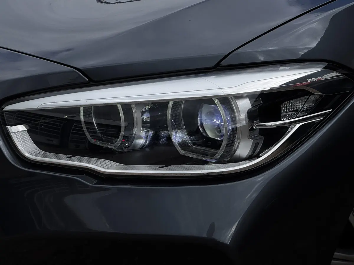 116i Centennial High Executive M-Sport | NL-Auto | BMW Dealer onderhouden | Leder + Stoelverwarming | Trekhaak