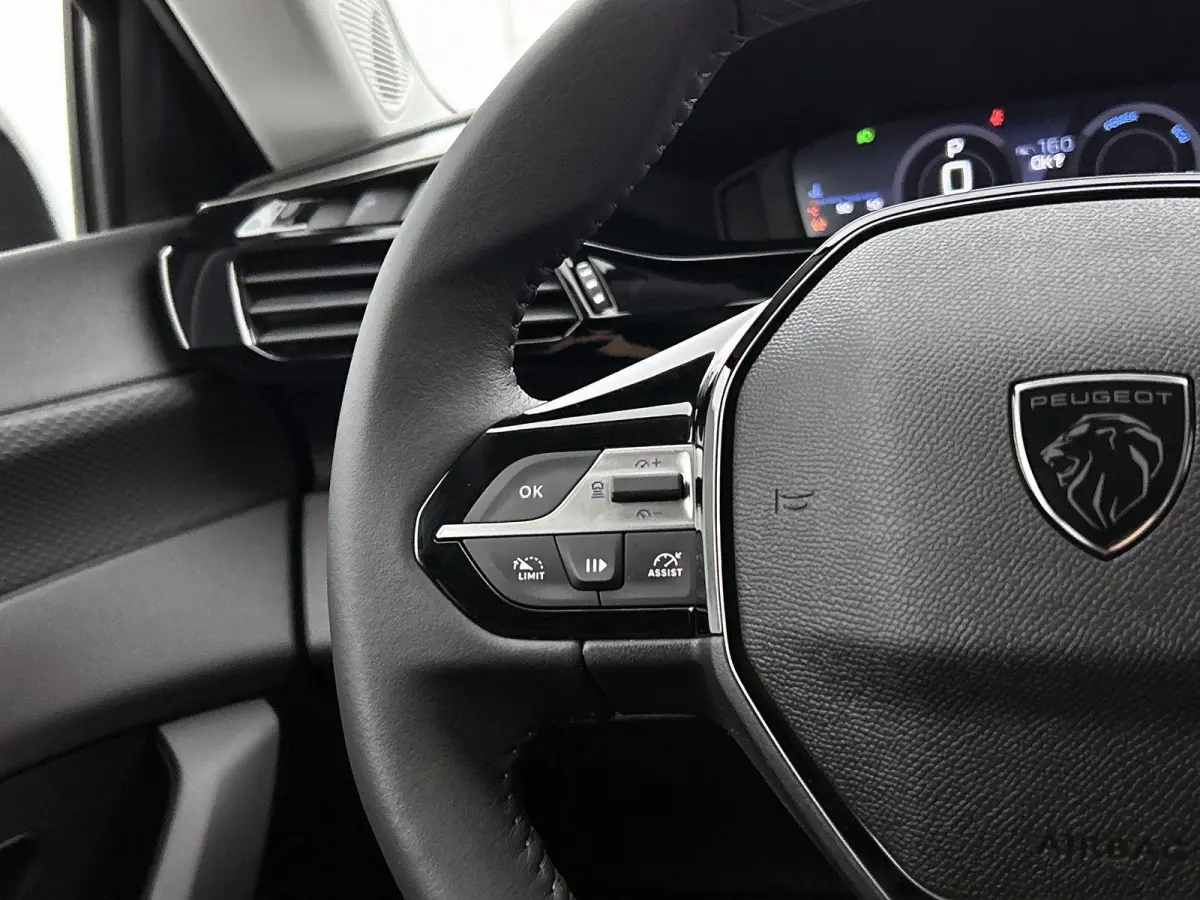 1.2 Hybrid 145 e-DCS6 Business Navigatie | Achteruitrijcamera | Apple Carplay/Android Auto | Climate Control | Adaptieve Cruise Control |