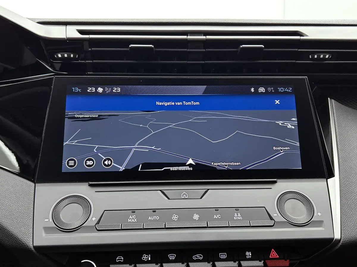 1.2 Hybrid 145 e-DCS6 Business Navigatie | Achteruitrijcamera | Apple Carplay/Android Auto | Climate Control | Adaptieve Cruise Control |