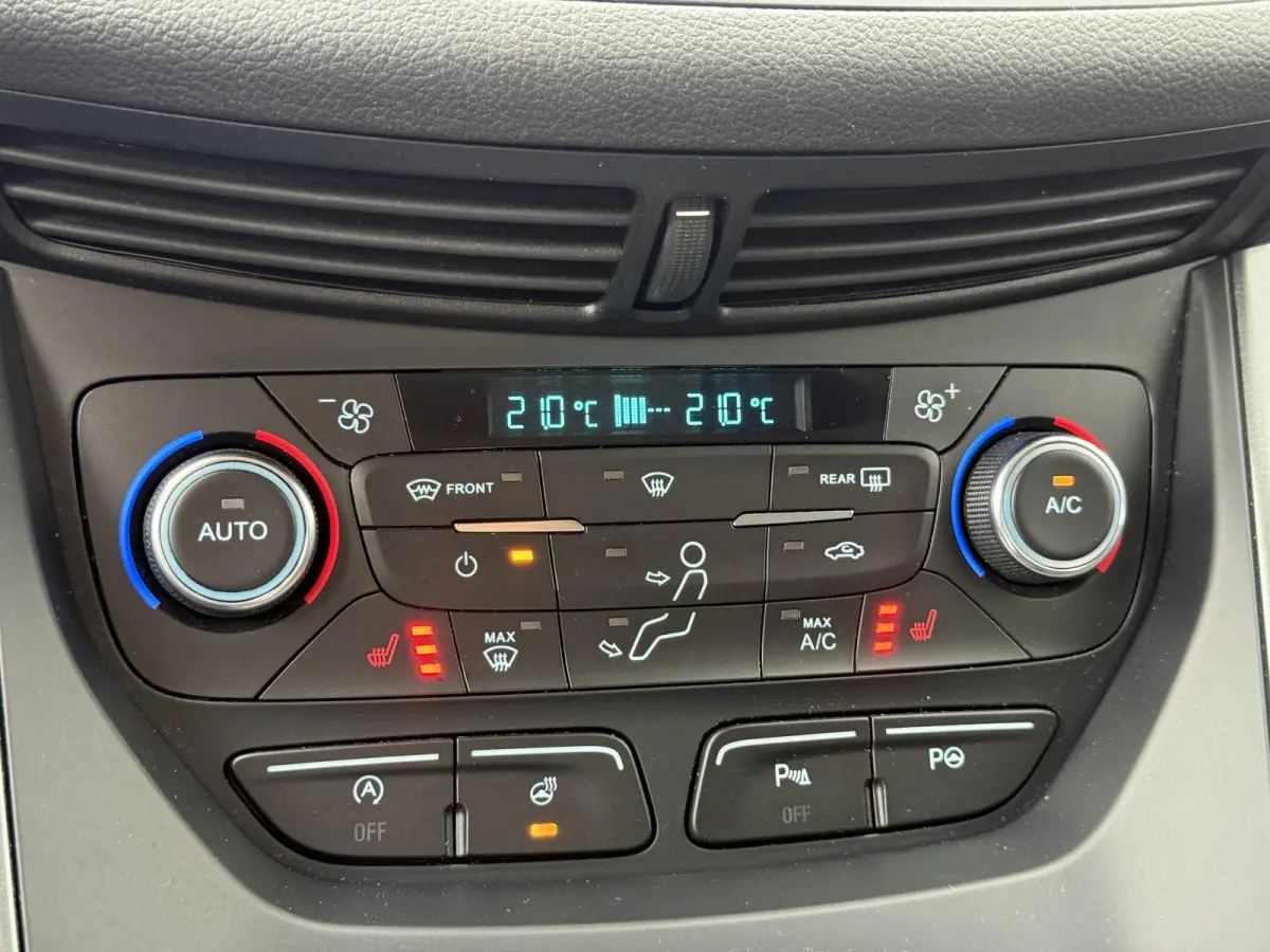 1.5 EcoBoost Titanium 2e Eigenaar|Navi|Trekhaak|Camera|Stoelverwarming|Clima|Cruise|N.A.P|APK tot 04-2027