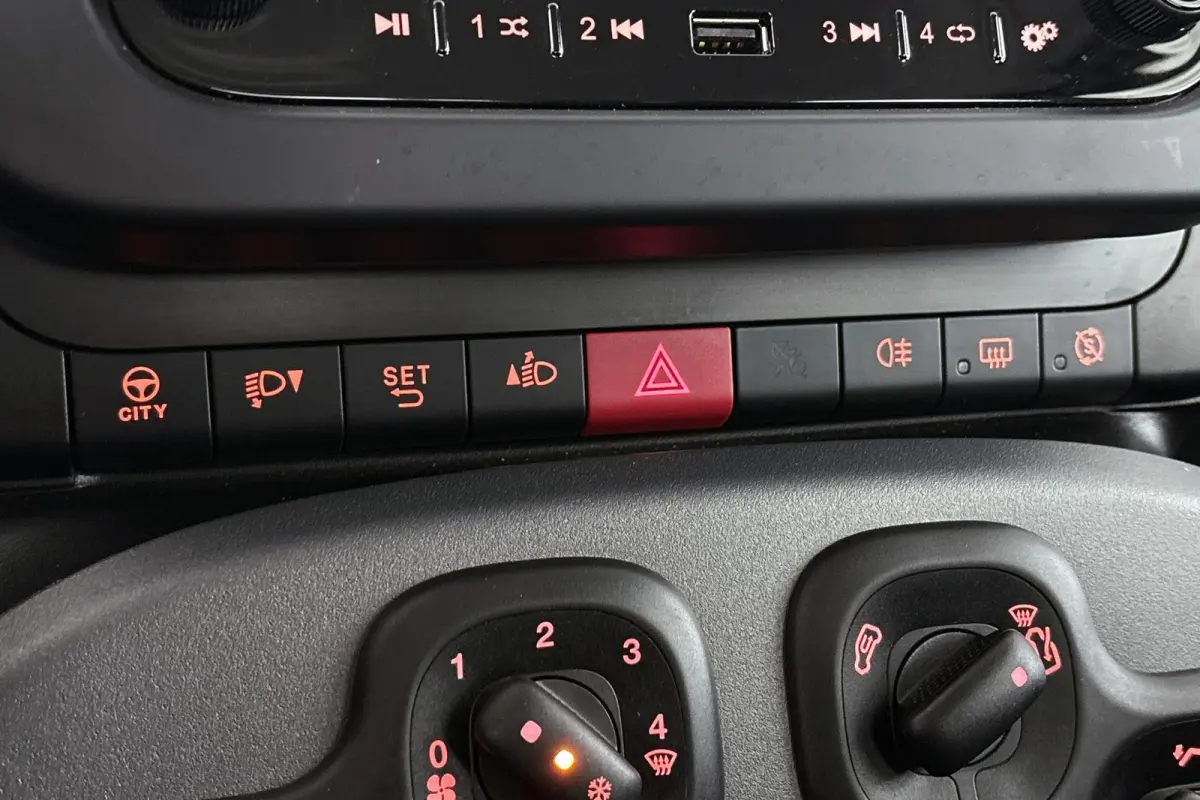 1.0 Hybrid City Life NL Auto 5 Zits Airconditioning