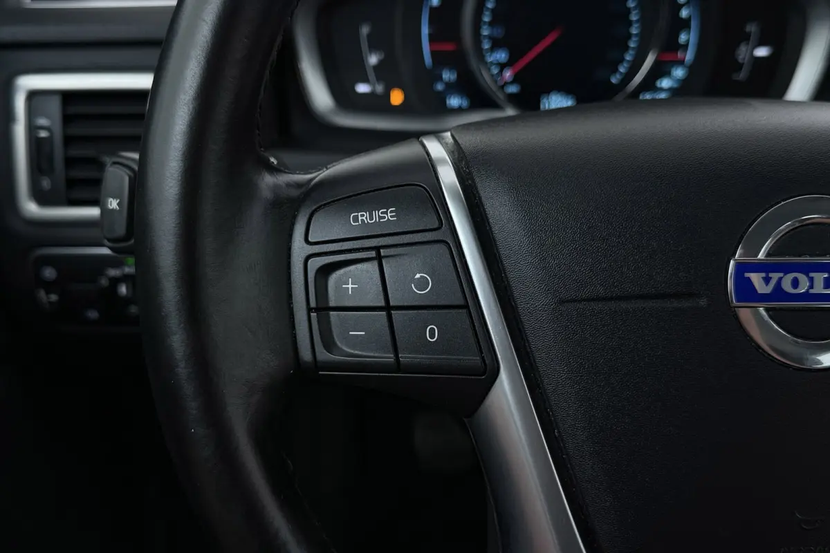 1.6 T4 Nordic+ | Trekhaak | Org NL | Navigatie | Dealer Ond. | Xenon | Stoelverwarming | Leer | Digital Cockpit |