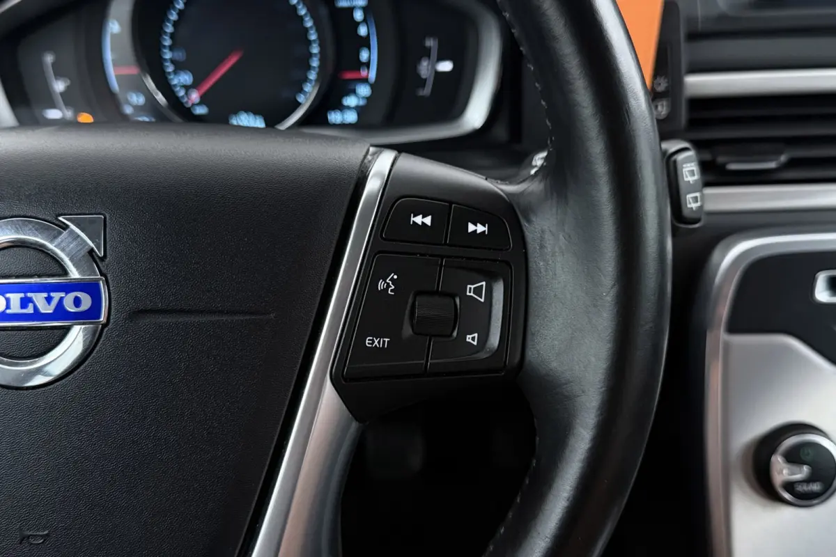 1.6 T4 Nordic+ | Trekhaak | Org NL | Navigatie | Dealer Ond. | Xenon | Stoelverwarming | Leer | Digital Cockpit |