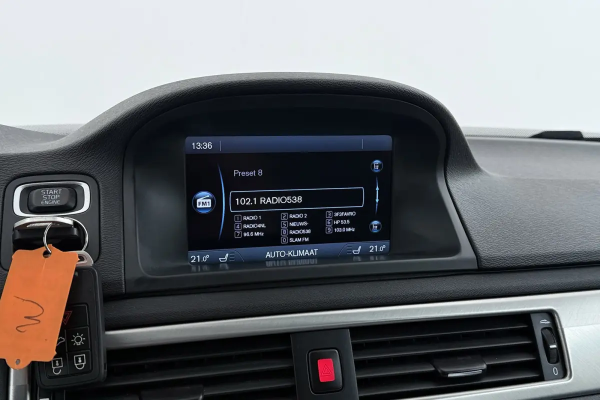 1.6 T4 Nordic+ | Trekhaak | Org NL | Navigatie | Dealer Ond. | Xenon | Stoelverwarming | Leer | Digital Cockpit |