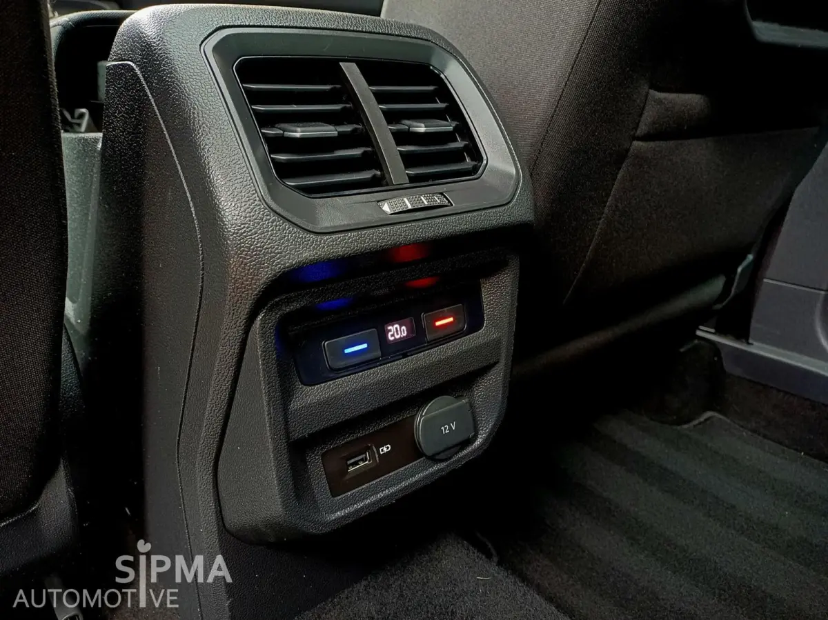 1.5 TSI R-line/Pano/Carplay/Trekhaak