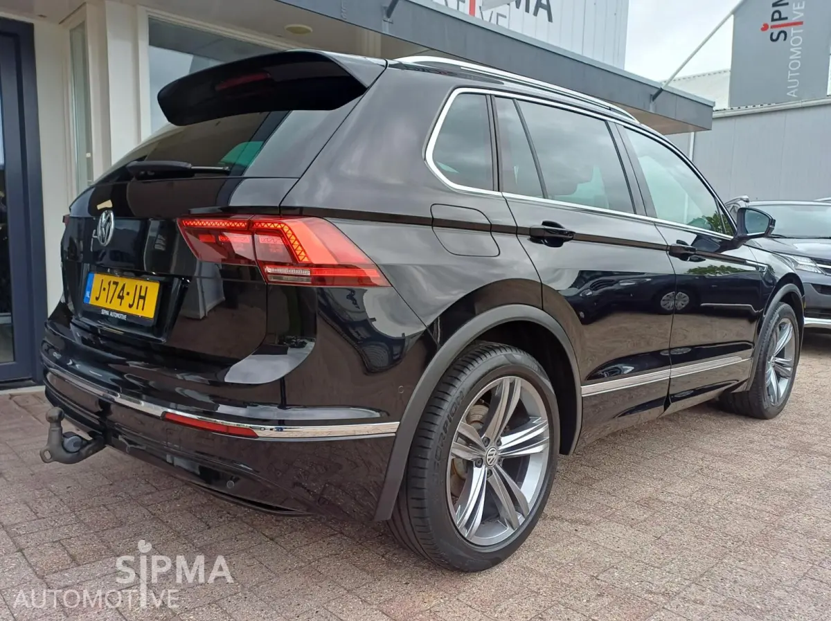 1.5 TSI R-line/Pano/Carplay/Trekhaak