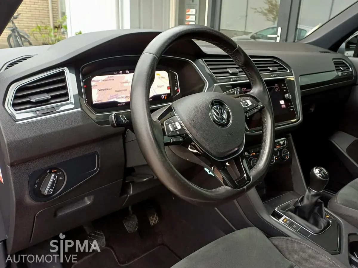 1.5 TSI R-line/Pano/Carplay/Trekhaak