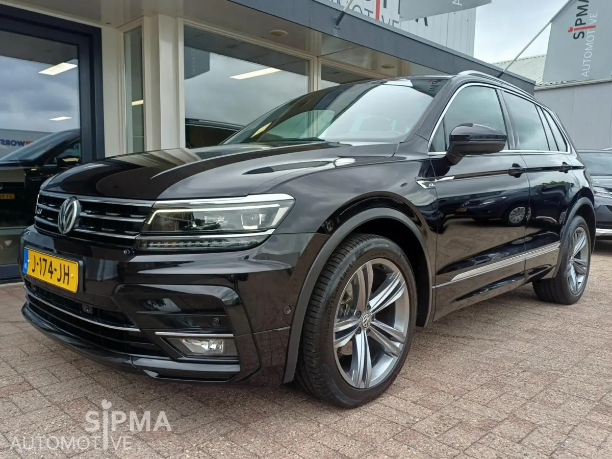 1.5 TSI R-line/Pano/Carplay/Trekhaak