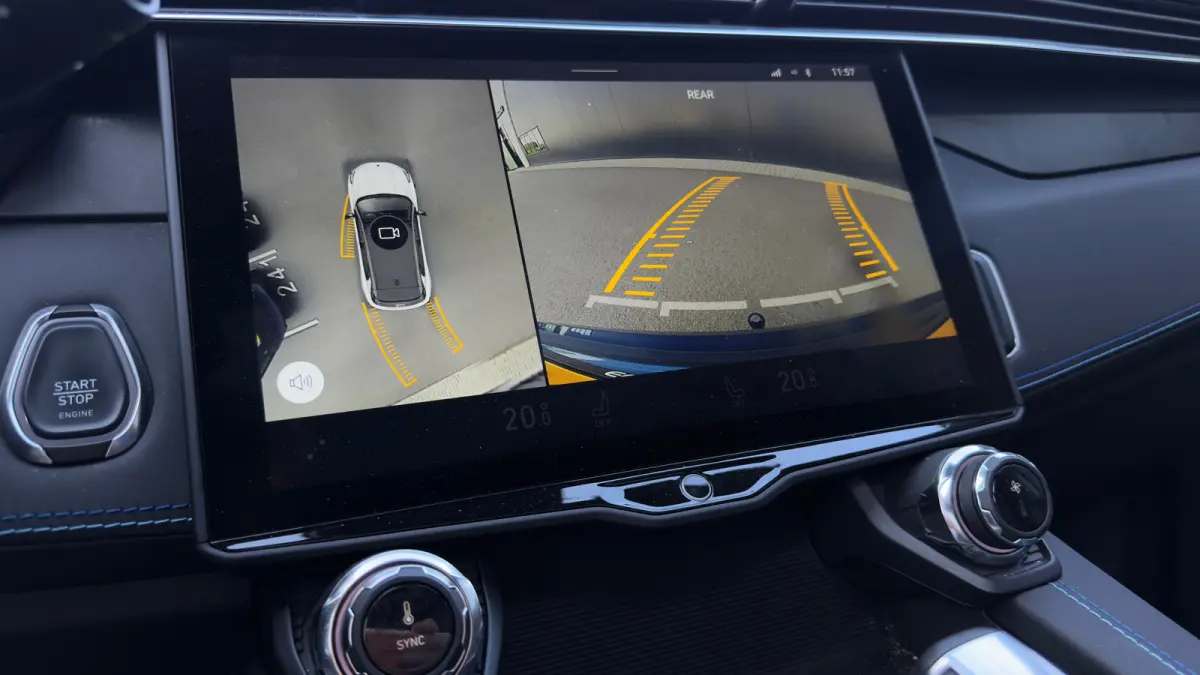 1.5 PHEV 261 | Panoramadak | Trekhaak | Rondomzicht Camera | Carplay | Infinity Audio | Adaptive Cruise |