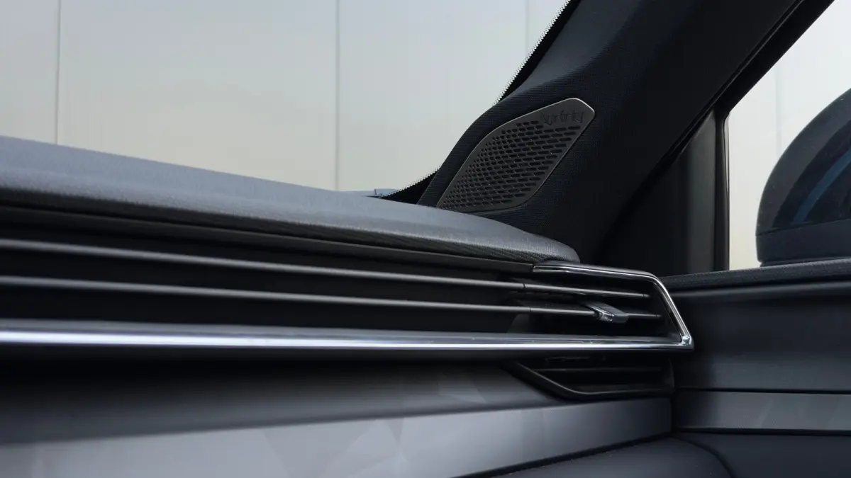 1.5 PHEV 261 | Panoramadak | Trekhaak | Rondomzicht Camera | Carplay | Infinity Audio | Adaptive Cruise |