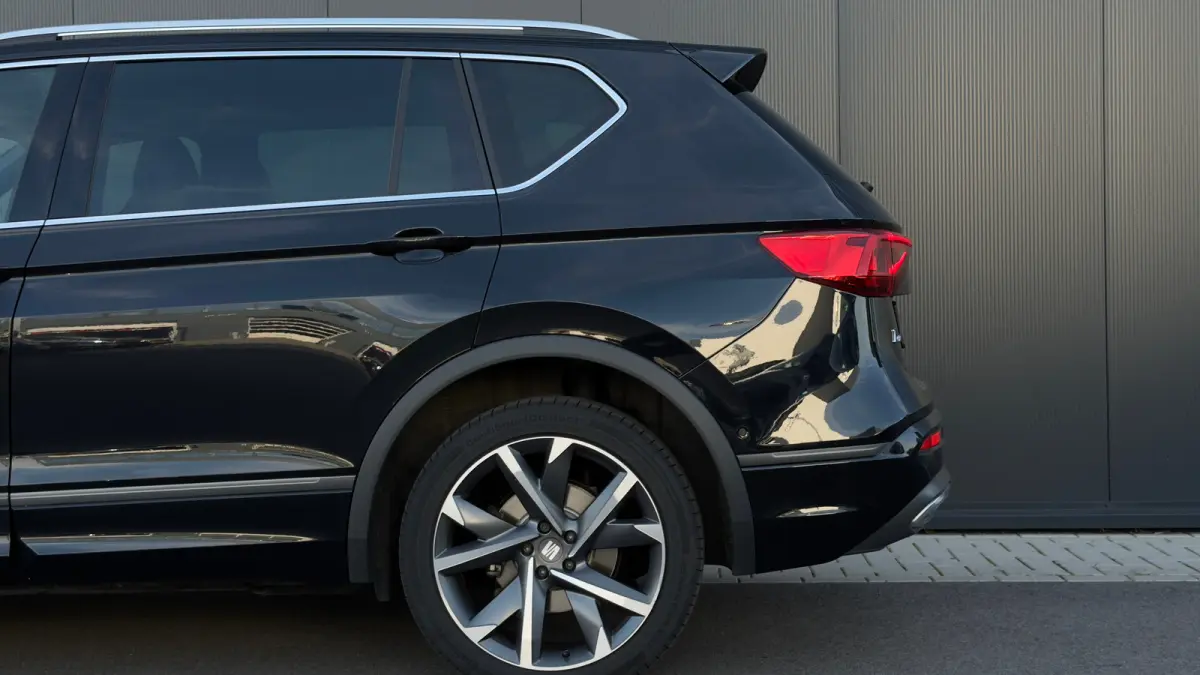 245pk 1.4 TSI e-Hybrid PHEV FR Business | Trekhaak | Panoramadak | Adaptive cruise control | Dodehoekdetectie | Achteruitrijcamera