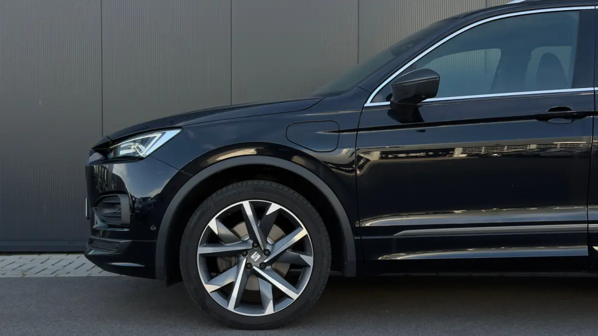 245pk 1.4 TSI e-Hybrid PHEV FR Business | Trekhaak | Panoramadak | Adaptive cruise control | Dodehoekdetectie | Achteruitrijcamera
