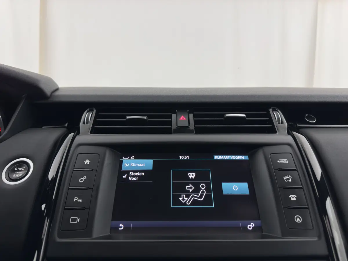 2.0 Td4 HSE Luxury *PANO | FULL-LED | LEATHER | KEYLESS | AIR-SUSPENSION | BLIND-SPOT | CAMERA | NAVI-FULLMAP | HEATED-COMFORTSEATS | PRIVACY-GLASS | SHIFT-PADDLES | ECC | CRUISE | 22''ALU*