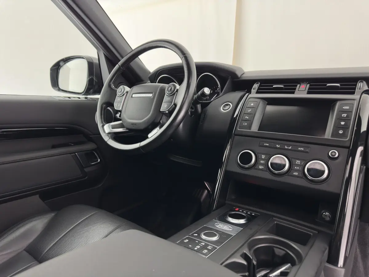 2.0 Td4 HSE Luxury *PANO | FULL-LED | LEATHER | KEYLESS | AIR-SUSPENSION | BLIND-SPOT | CAMERA | NAVI-FULLMAP | HEATED-COMFORTSEATS | PRIVACY-GLASS | SHIFT-PADDLES | ECC | CRUISE | 22''ALU*