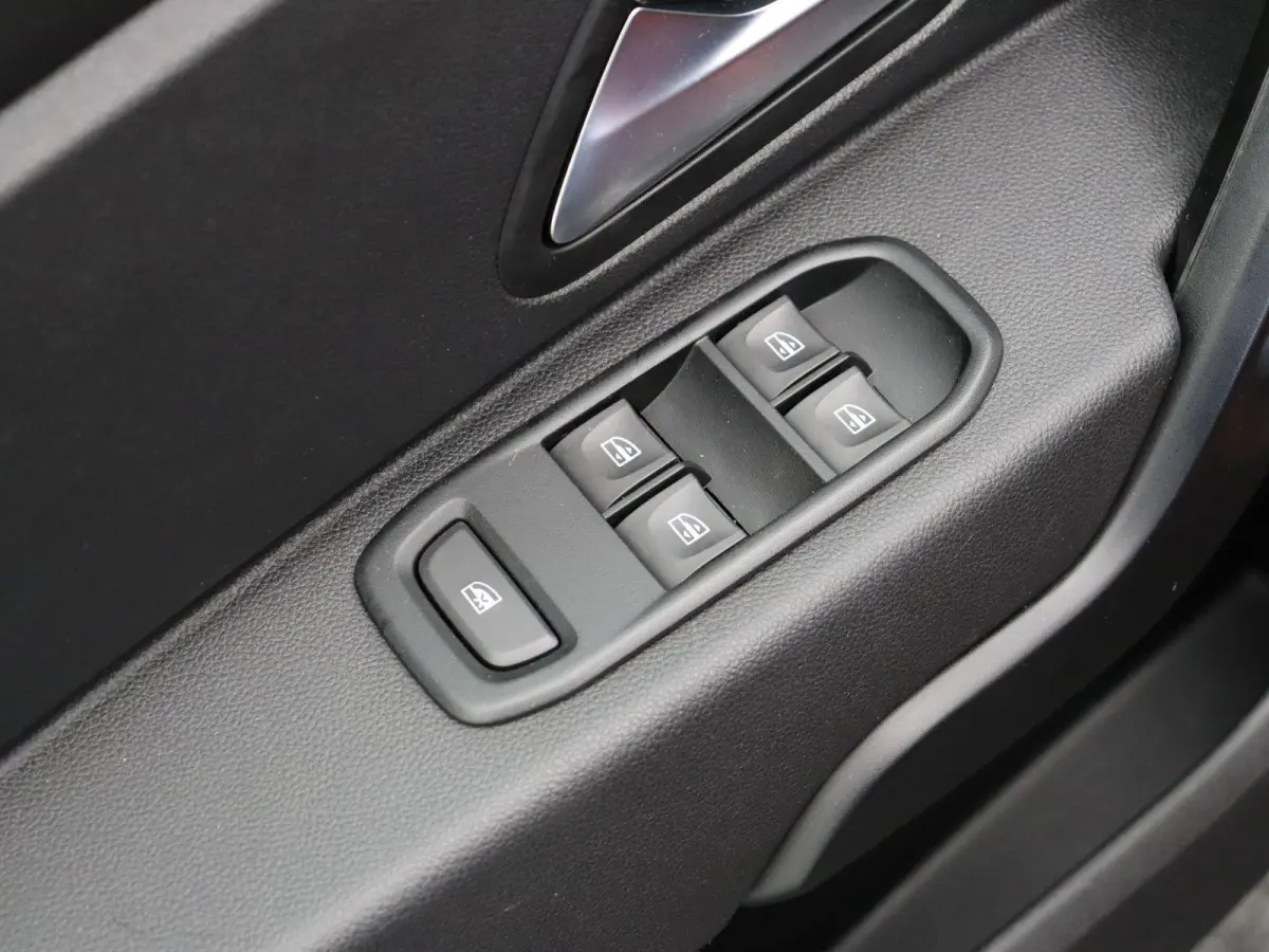 1.0 TCe Bi-Fuel Comfort | Volledig dealer onderhouden | Trekhaak | Airco | Cruise control | Carplay / Android Auto |