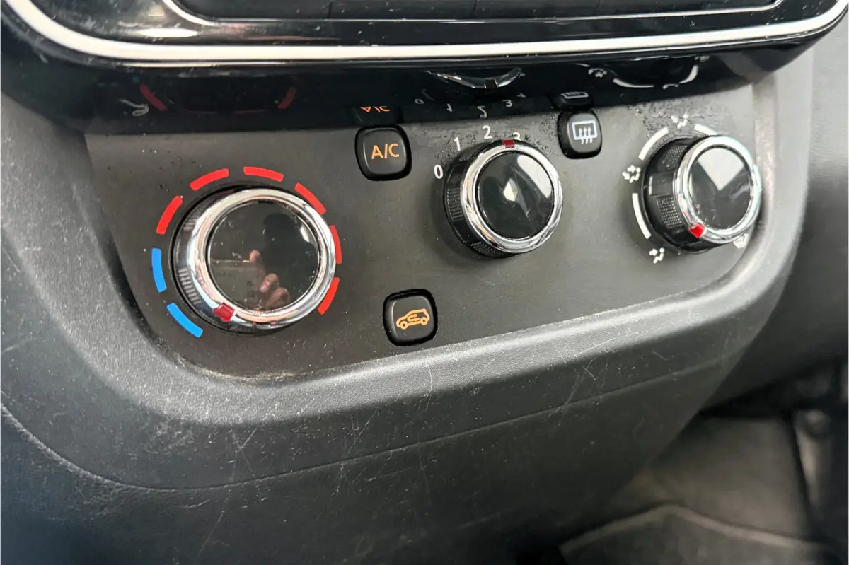 Expression 27 kWh LEER CAMERA NAVI CARPLAY